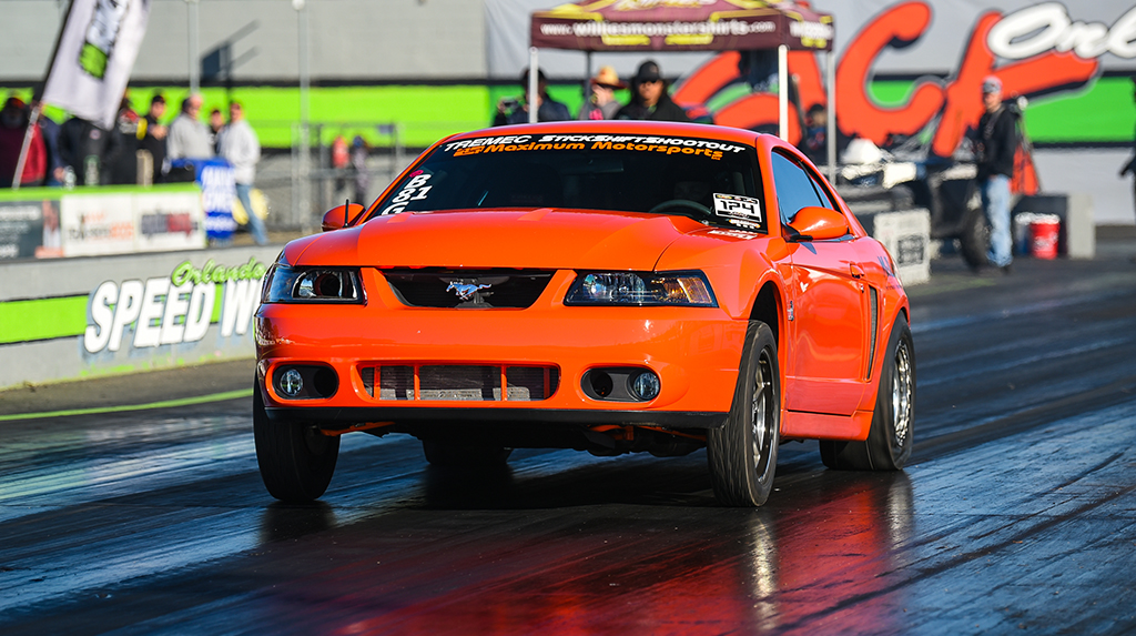 Jeff Smith drag racing his Ford Mustang
