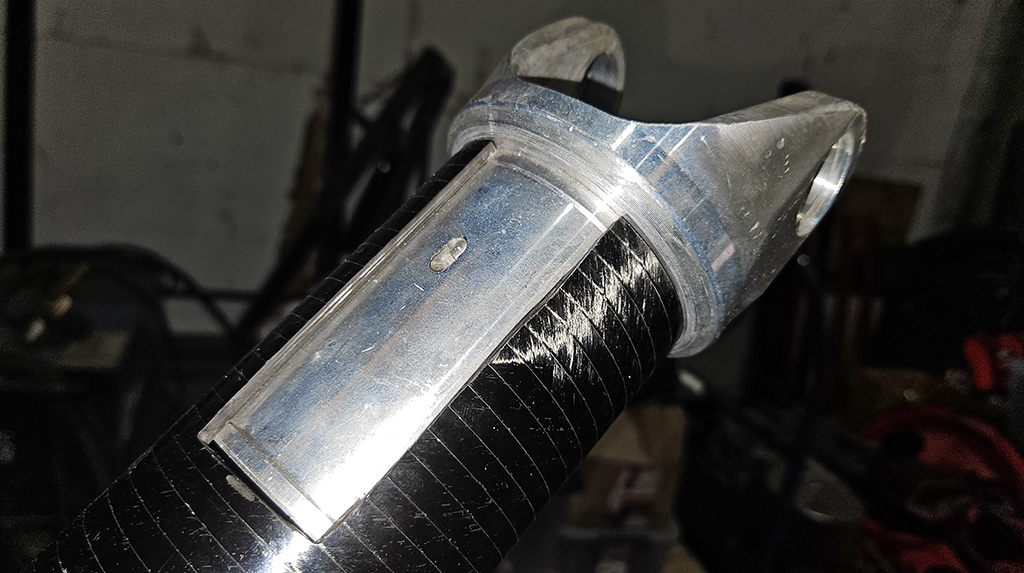 You can see here how far the yoke collar is pressed into the shaft tube. This large amount of surface area provides a secure and stable mount. 