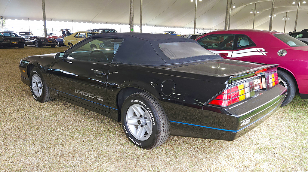 By the 1988 model year, the Chevrolet Camaro benefitted from the TREMEC T-5 5-speed transmission like its Mustang rival. But if it was a convertible (even a Z/28 or IROC) the fun of a manual transmission was only paired with the 305 small-block engine. Over the last few years prices have been steadily going up on 3rd Gen ragtops, though not as much as hoped by the seller of this IROC-Z who refused the highest bid of $15,000 on the car so it went to the Bid Goes On field.